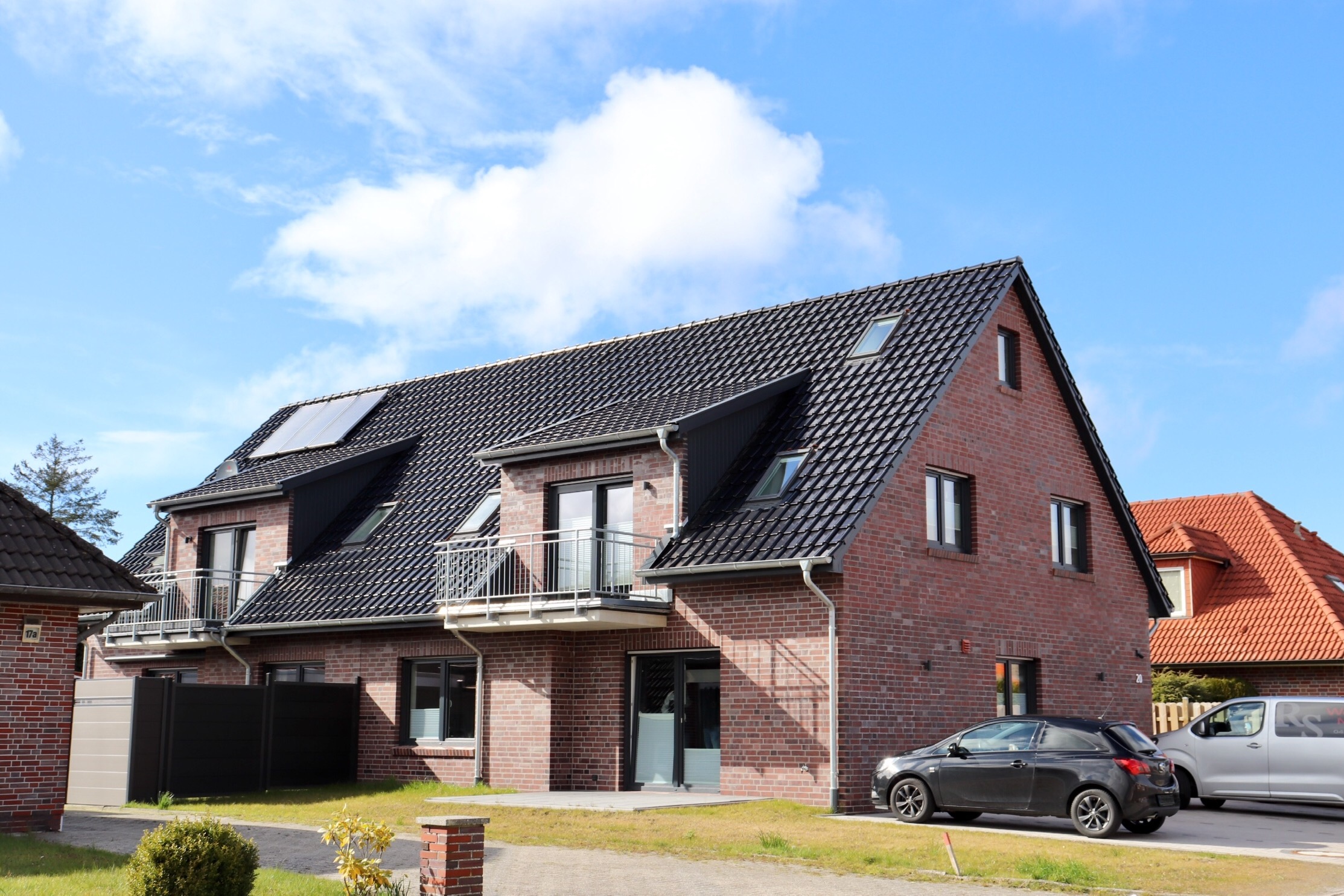 Modernes Vier Familienwohnhaus im Zentrum von Hage - TB Finanz & Immobilien GmbH
