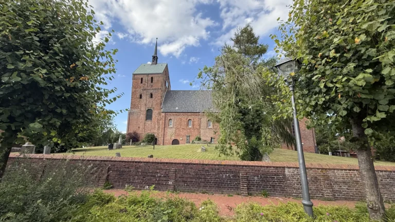 Baufinanzierung 4 tb hage ansgarikirche - TB Finanz & Immobilien GmbH