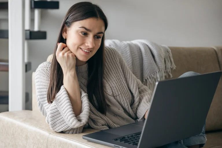 tb hero bewertung anfordern laptop - TB Finanz & Immobilien GmbH